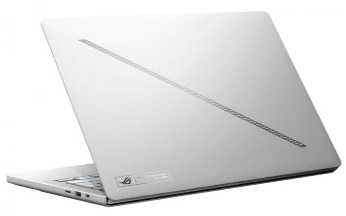 Ноутбук Asus ROG ZEPHYRUS GA403Ui