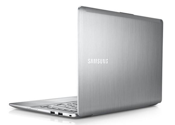 Ультрабук Samsung ATIV Book 7 740U3E